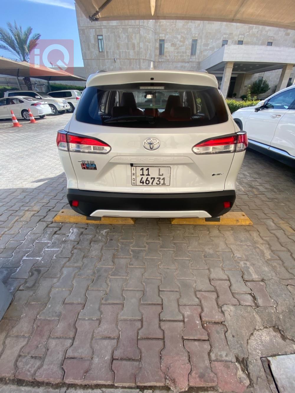 تۆیۆتا کۆرۆلا کرۆس